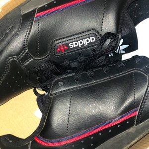 black adidas continental 80 j